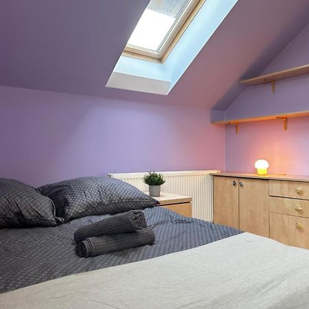 Purple Room - Charming Place, 15 Minutes To Gdansk Old Town & 5 Minutes To Seaside Екстериор снимка