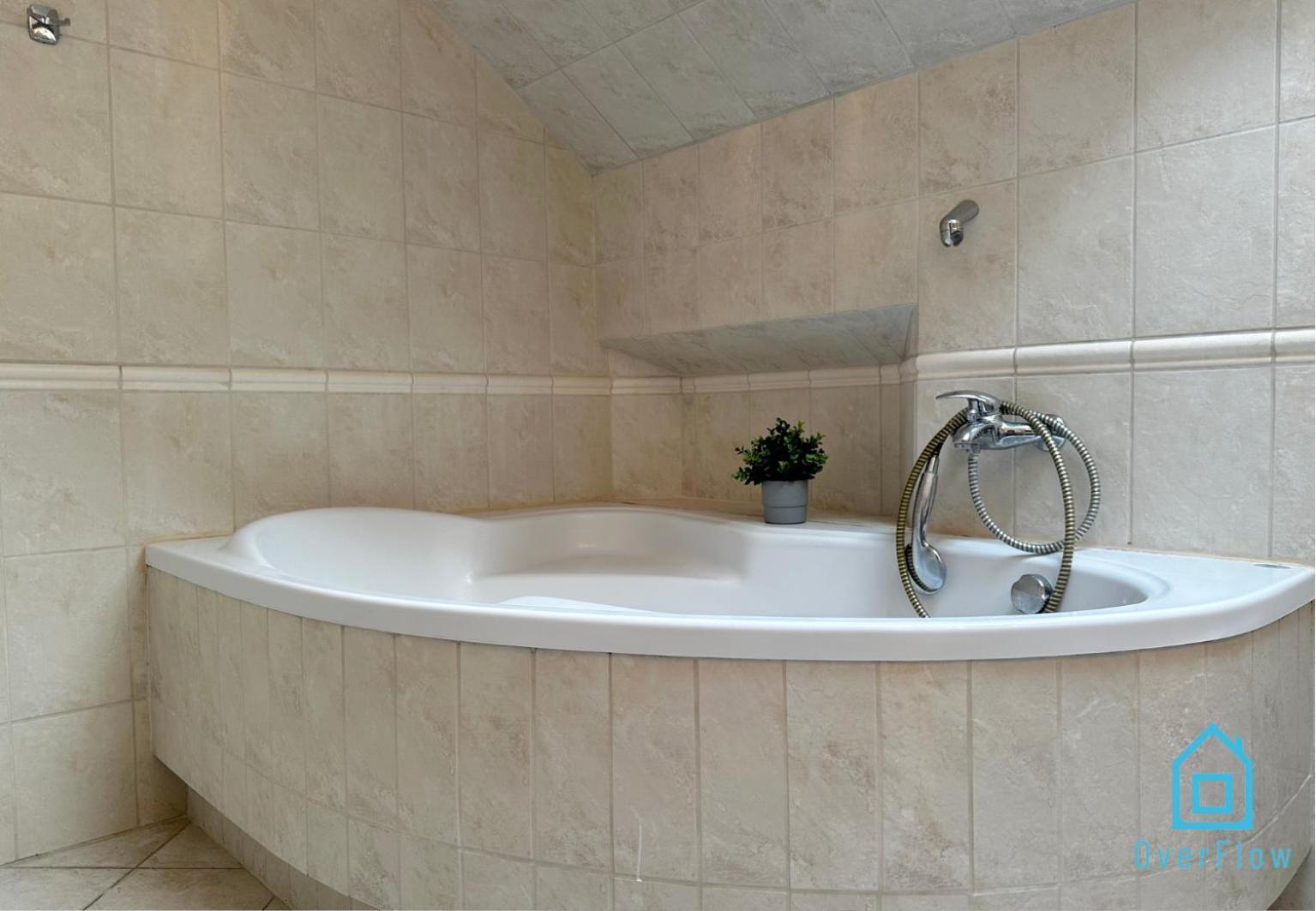 Purple Room - Charming Place, 15 Minutes To Gdansk Old Town & 5 Minutes To Seaside Екстериор снимка